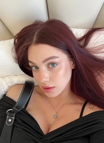 Слив Аня Акулич